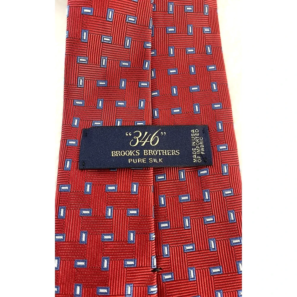 Brooks‎ Brothers 346 Pure Silk Necktie Red Geometric Woven Pattern